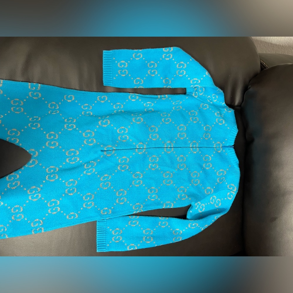 GUCCI ONESIE there was damage, but I it been fixed - Picture 3 of 12